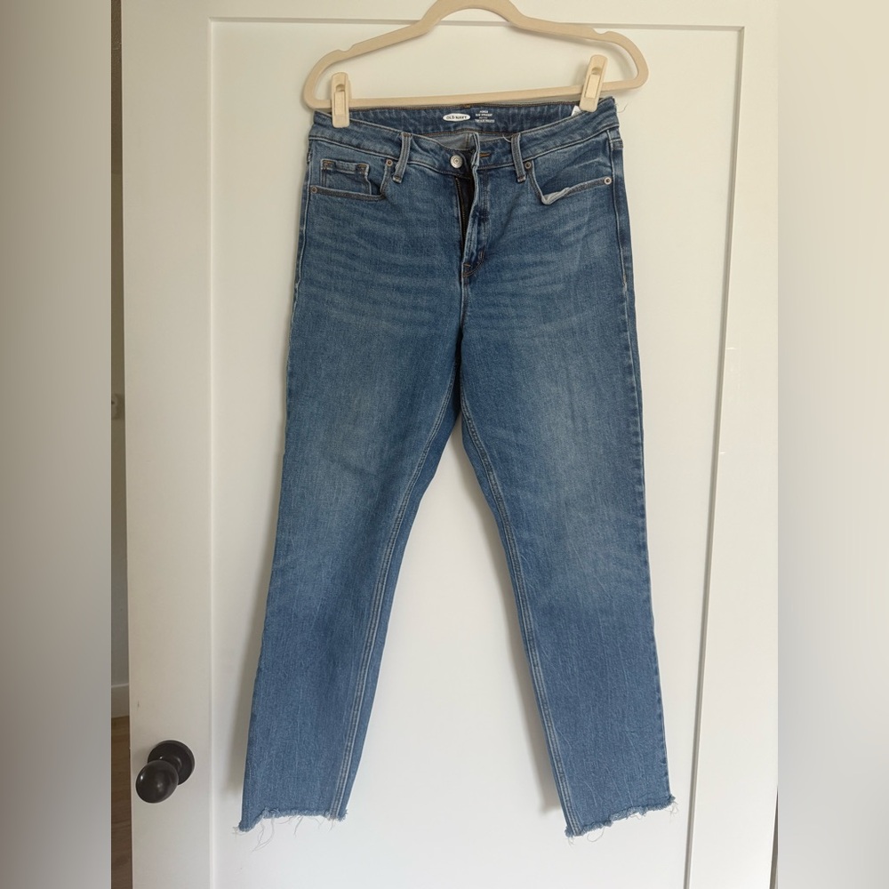 Old navy power slim straight distressed hem EUC 10